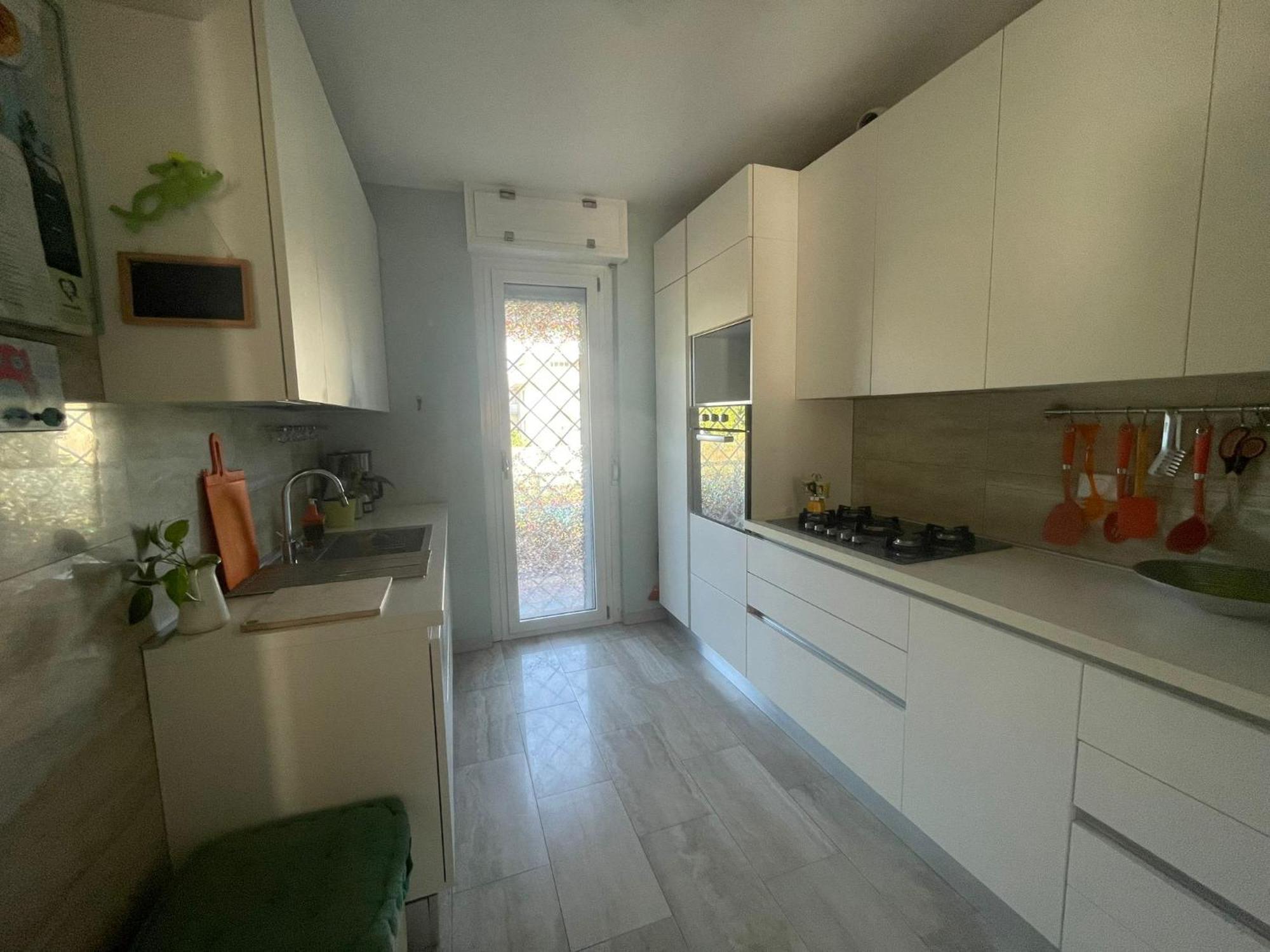 Intero Appartamento Con Giardino E Parcheggio Rom Exterior foto
