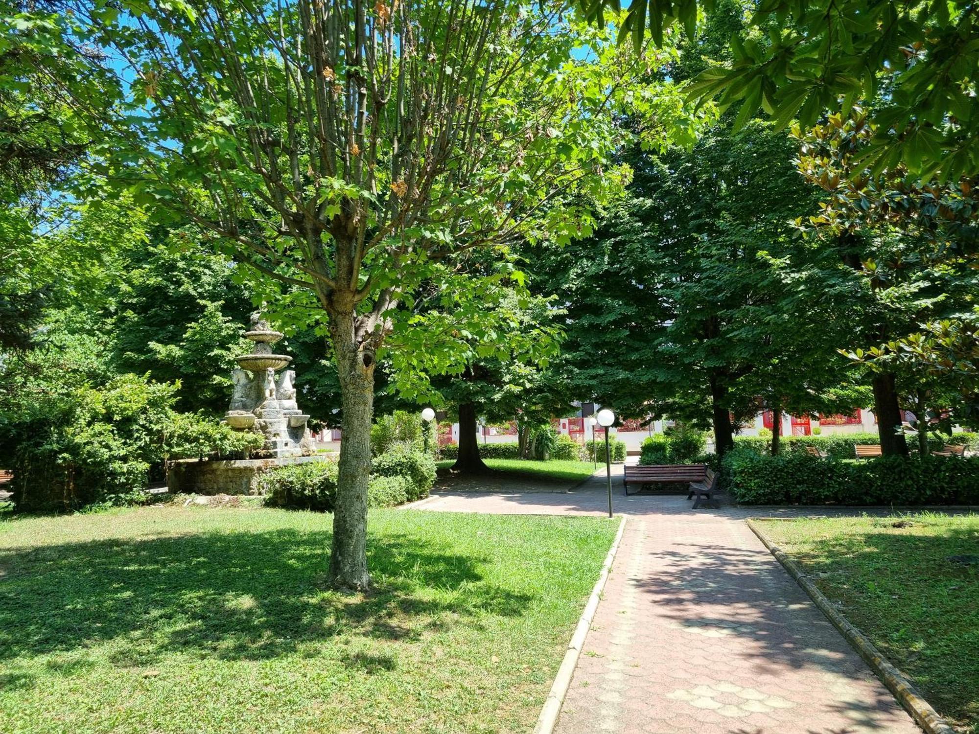 Intero Appartamento Con Giardino E Parcheggio Rom Exterior foto